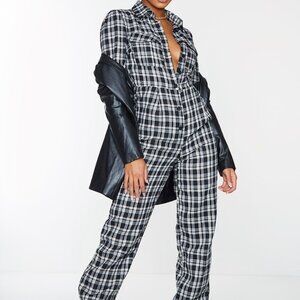 Pretty Little Thing Checkered Jumpsuit size 6